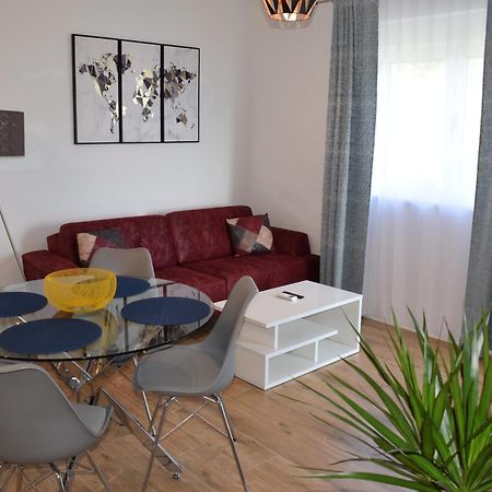 Apartman Oneum Omiš Exterior foto